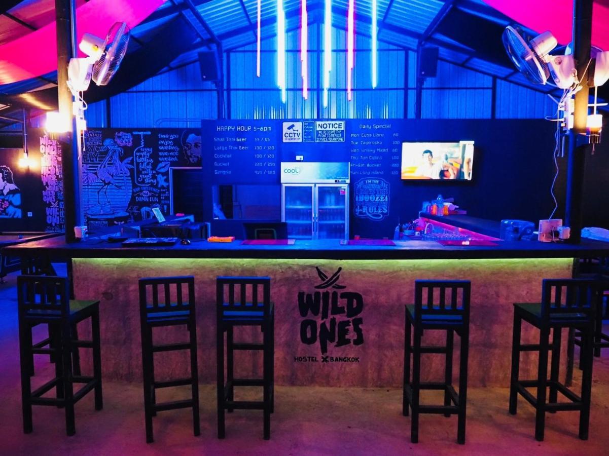 Wild Ones Hostel Banguecoque Exterior foto